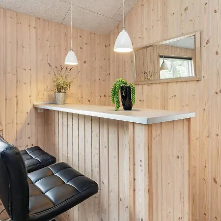 Seven-bedroom In Holiday home Aalbaek