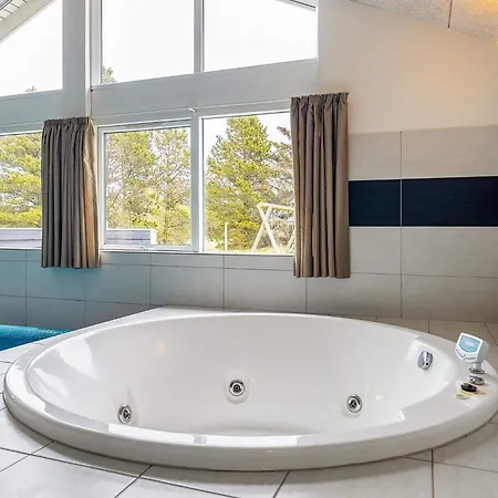 Luxury Retreat In Vakantiehuis *